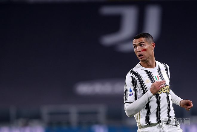 莱万多夫斯基新星挺进下一轮表现惊艳，中国队未来可期！